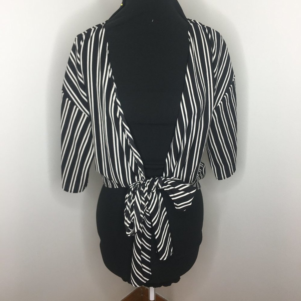 Lock & Key - Black and White Wrap Cardigan - M